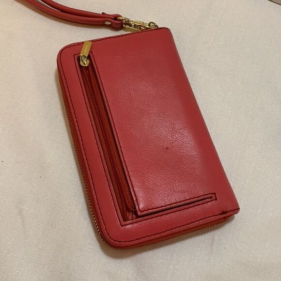 Fossil pink/coral wristlet with orange lining - Picture 3 of 8